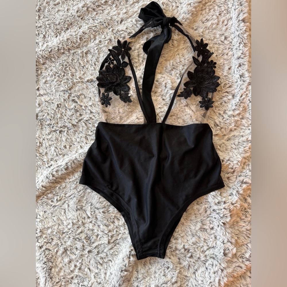 Mesh body suit swim suit
